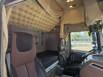 XF 530 SSC 6x2 VDL HOOKLIFT 660 cm